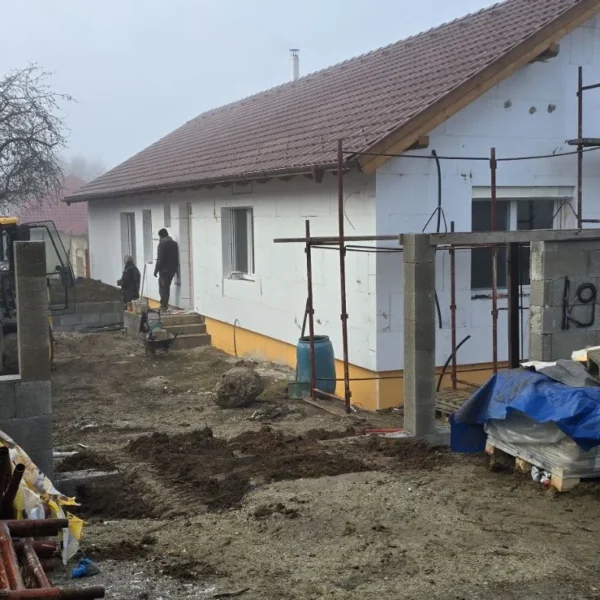 Homlokzati hőszigetelés (Dryvit) kivitelezése – 10. fotó