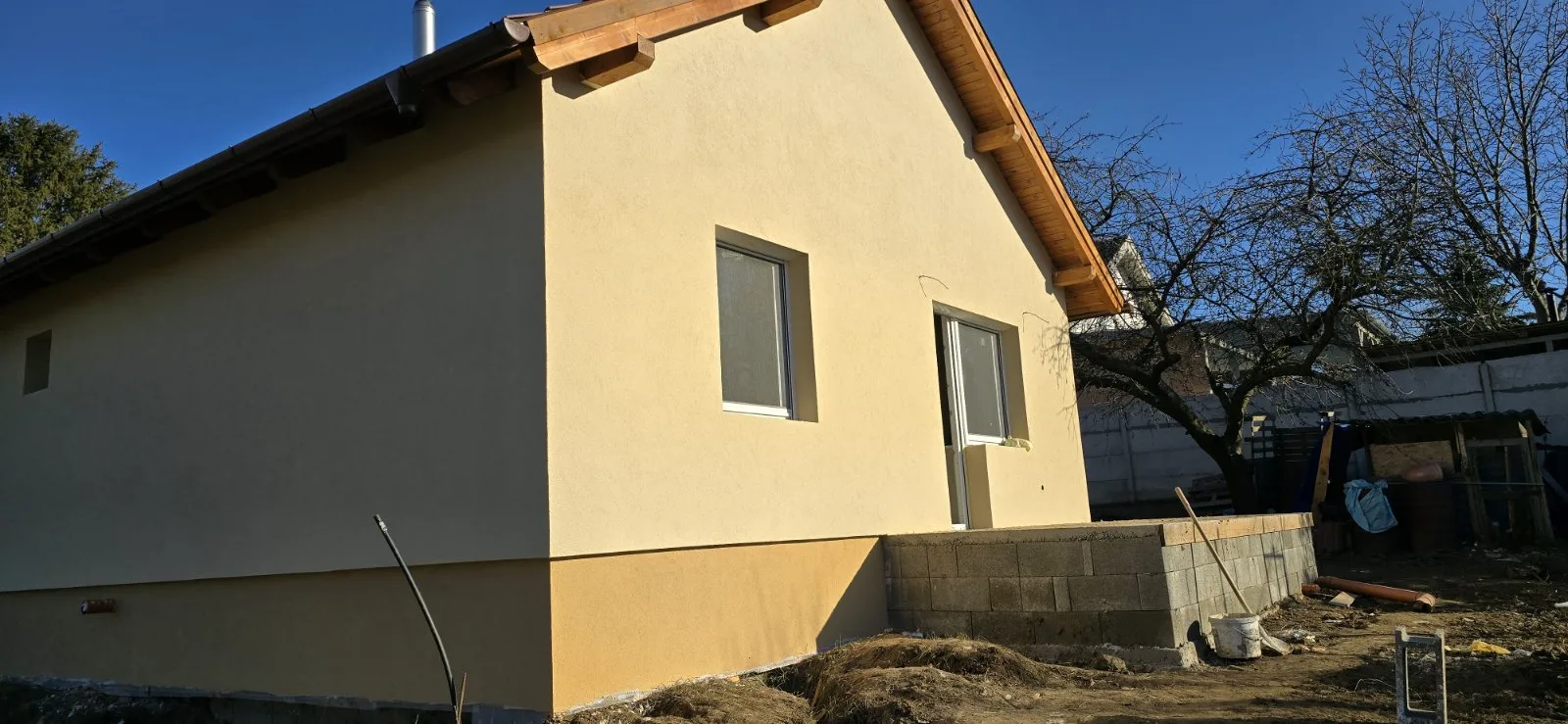 Elkészült családi ház homlokzati hőszigeteléssel
